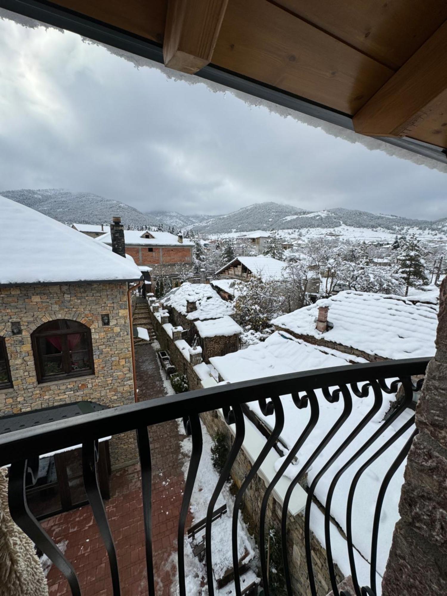 Hotel Ambassador Voskopoje Exterior photo